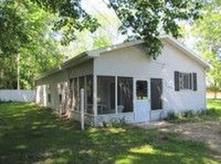 7746 Hubert Rd, Hubbard Lake, MI 49747