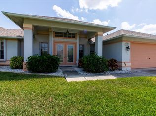 124 SE 28th Ter, Cape Coral, FL 33904