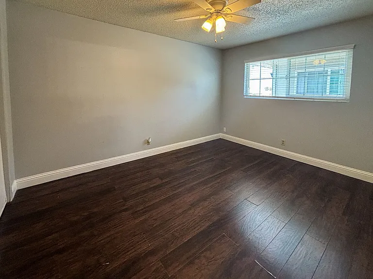 616 O Street — Photo 15