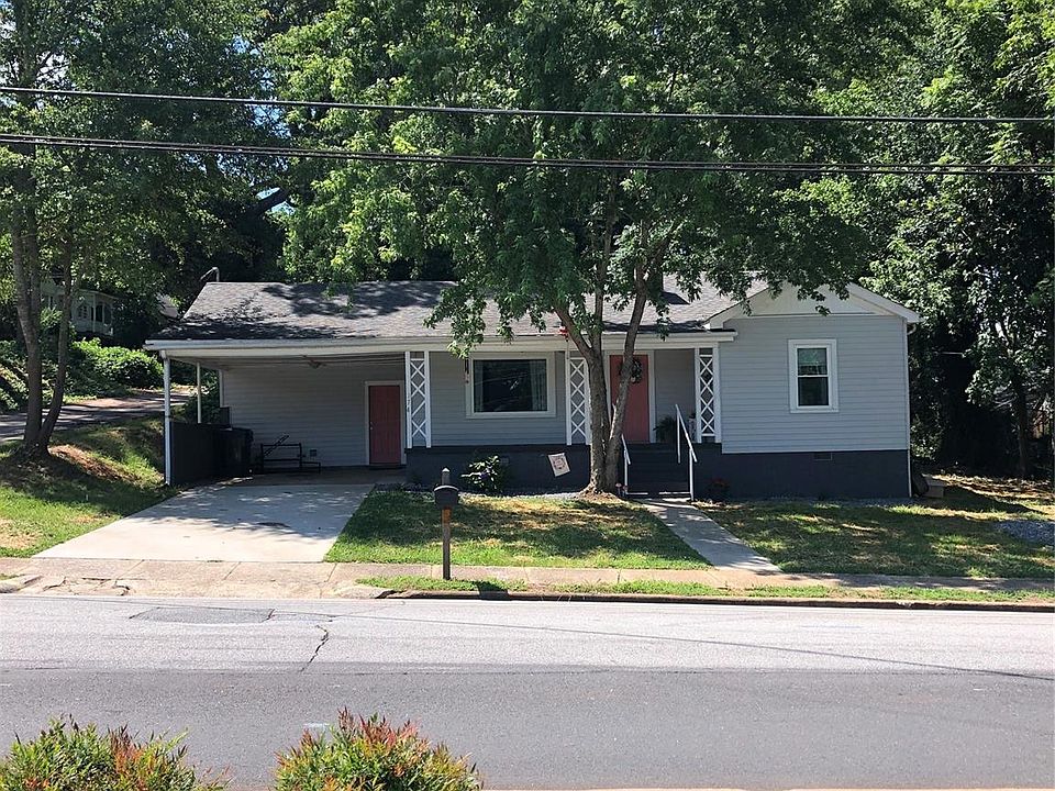 2nd image of 174 Green St