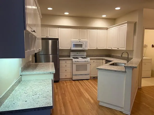 11832 Possession Way — Photo 9