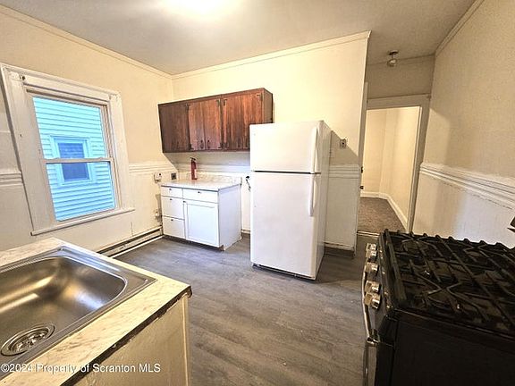 3rd image of 414-416 S Edwards Ct #Ct414