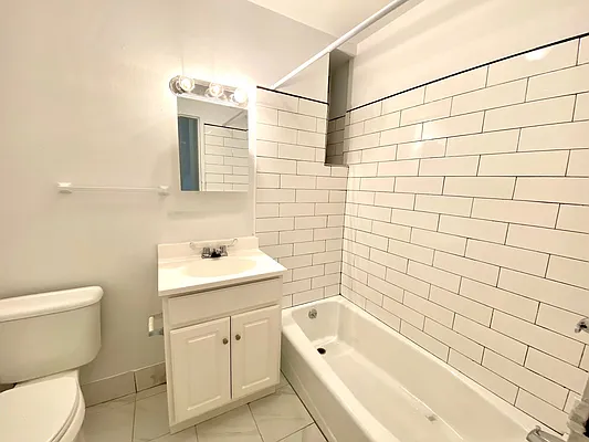 Rented by Douglas Elliman | media 19