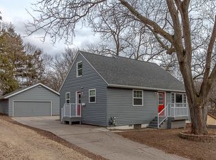 141 Glenview Ave, Mankato, MN 56001