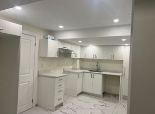 4 Lafleur Ct, Brampton, ON L6Y3L8