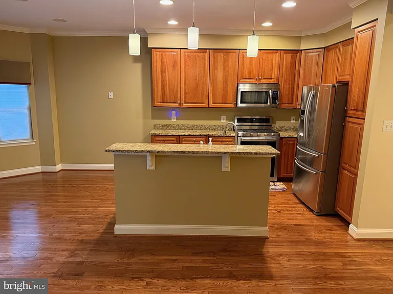 615 Strandhill Ct — Photo 5