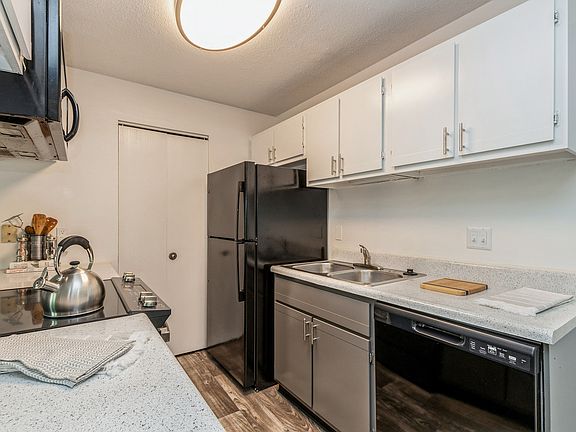 2nd image of 1269 Mangrove Ln #515-01