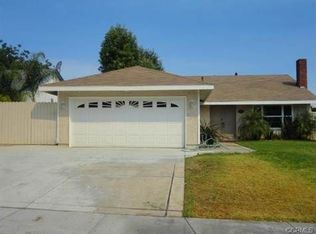 933 Aspen St, Corona, CA 92879