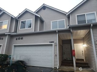 9715 26th Avenue SW #202, Seattle, WA