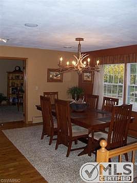3rd image of 19470 Golfview Dr