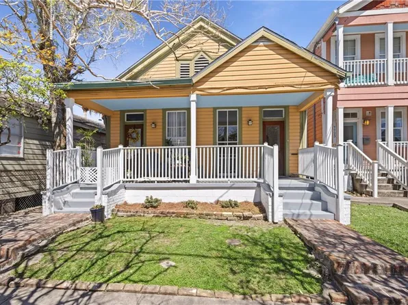 7725 Oak St #A, New Orleans, LA 70118