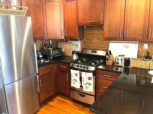 Rented by Meraki Realty LLC | media 29