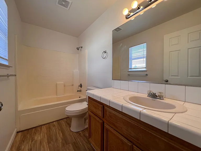 757 Tamsen Rd — Photo 10