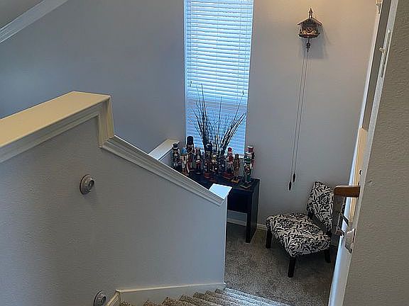 4th image of 7706 Belcrest Dr