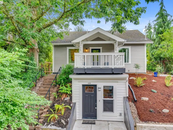 446 NE Cook St, Portland, OR 97212