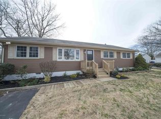 101 Trinity Pl, Brick, NJ 08724