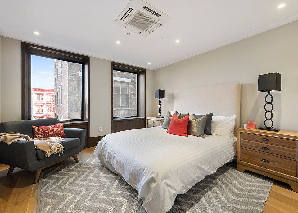 1st image of 3521 94th St APT 2C