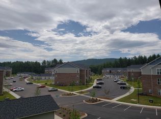 201 Winter Forest Dr APT 206, Candler, NC 28715