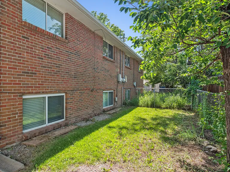 6017 W Jefferson Pl — Photo 18