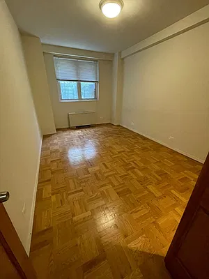 Rented by Manhattan Flats | media 14