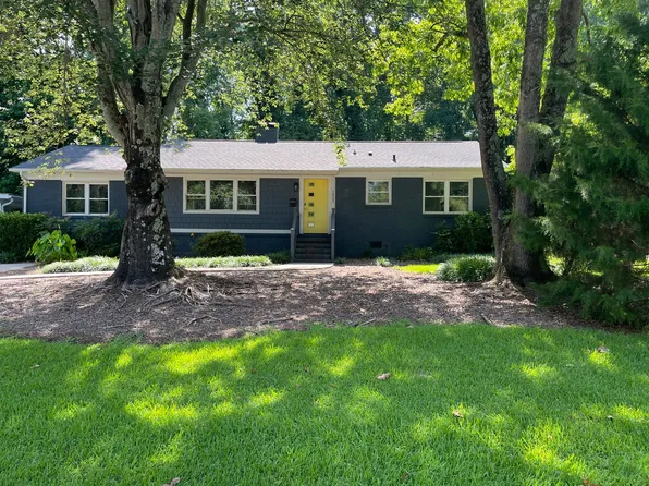 1027 Dresden Dr, Charlotte, NC 28205