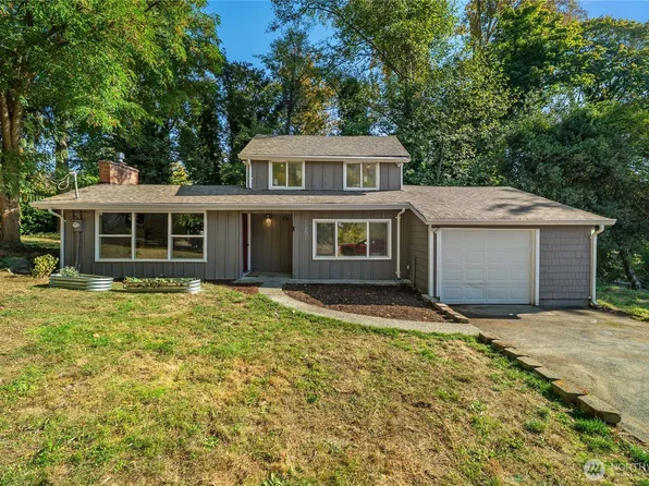 1251 S 230th Street, Des Moines, WA 98198