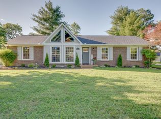 7208 Green Meadows Ln, Nashville, TN 37221