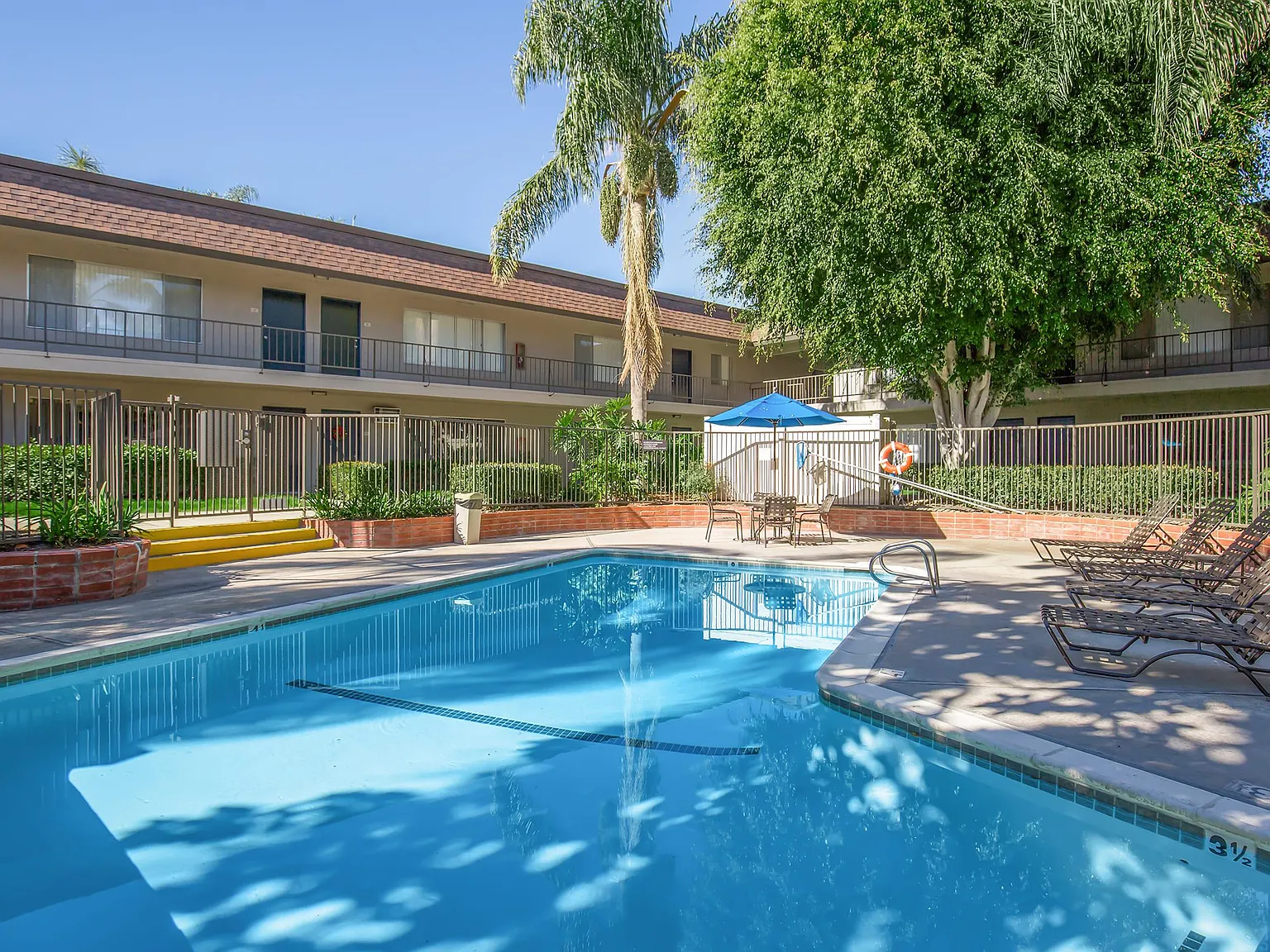 Huntington Highlander Apartment Homes — Photo 3