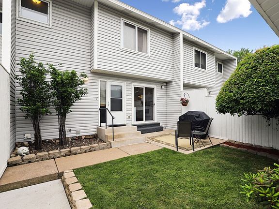 2nd image of 2228 Tower Ct