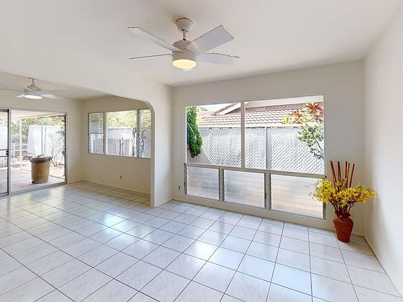 2nd image of 673 Hahaione St