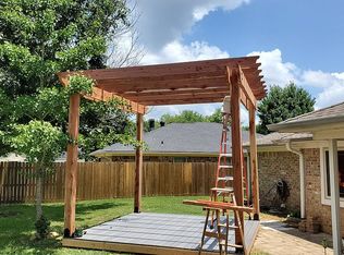 307 Monterrey Ln, White Oak, TX 75693