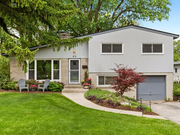 816 Holmes Ave, Deerfield, IL 60015