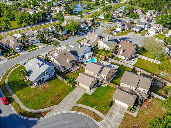 2nd image of 304 Goldstone Pl