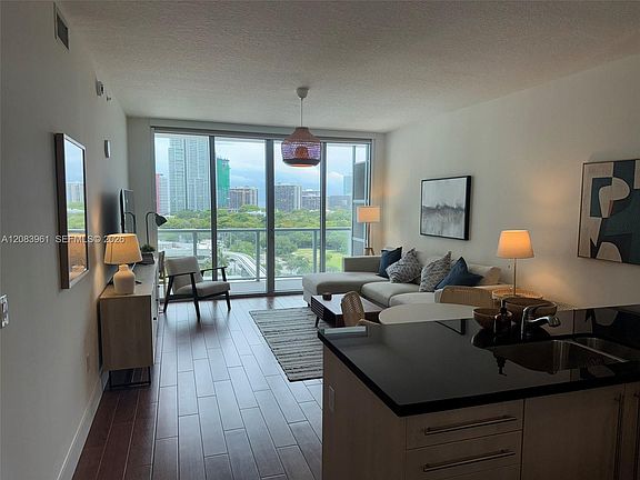 5th image of 79 SW 12th St APT 1502