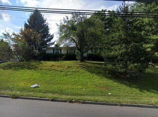 704 Laurel Rd, Lindenwold, NJ 08021