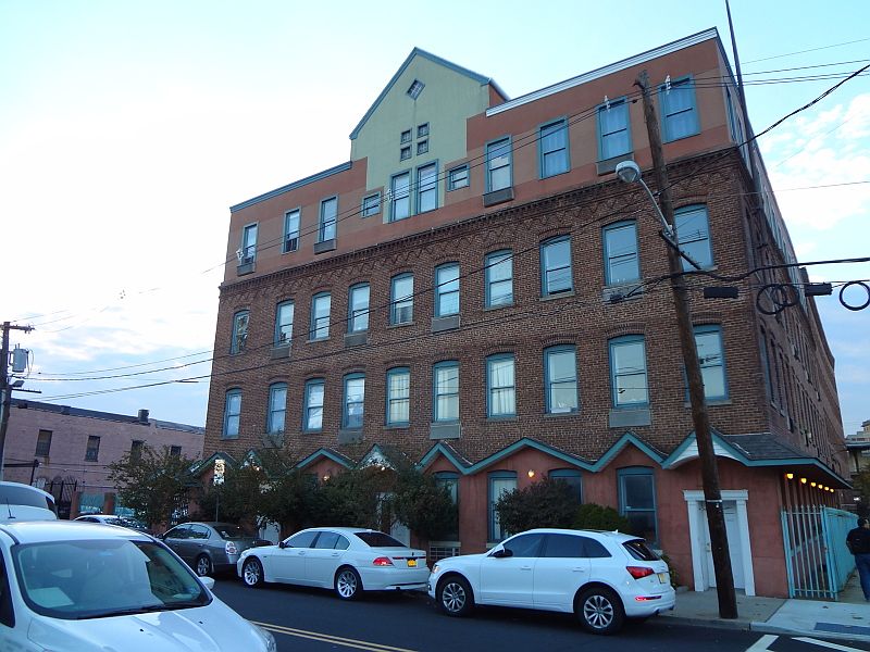 1st image of 39-45 BRUEN ST #10