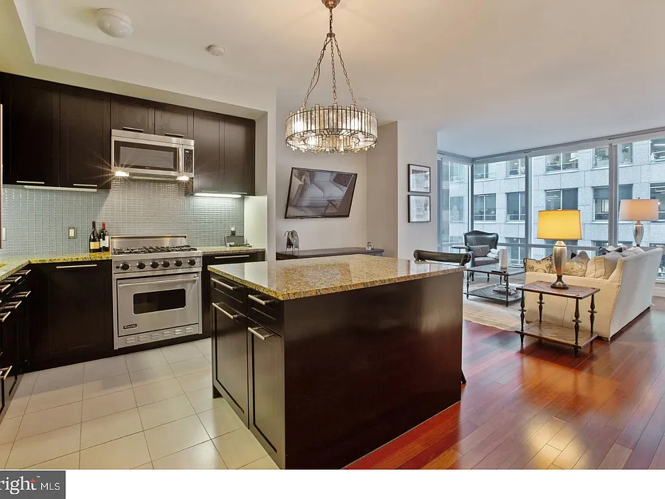 1414 S Penn Sq #6G