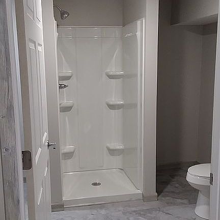 5th image of 538 Greenwood Ct