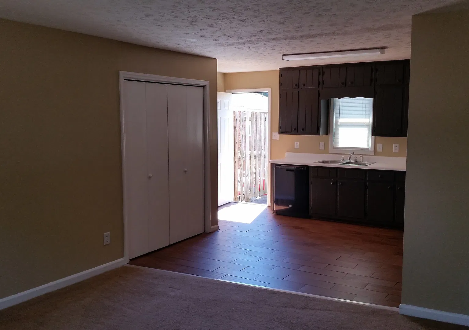 Meadow Trace Apartments — Photo 2