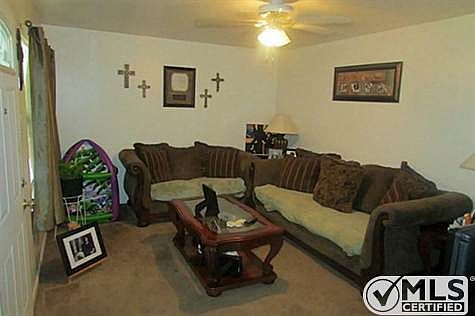 4th image of 2225 N Mockingbird Ln