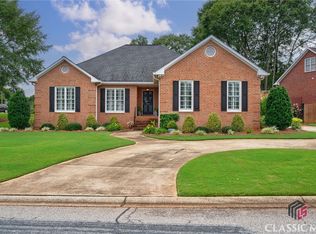 640 Saint Ives Dr NW, Athens, GA 30606