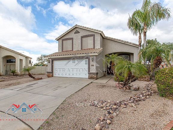 2nd image of 2805 S Abbey Cir