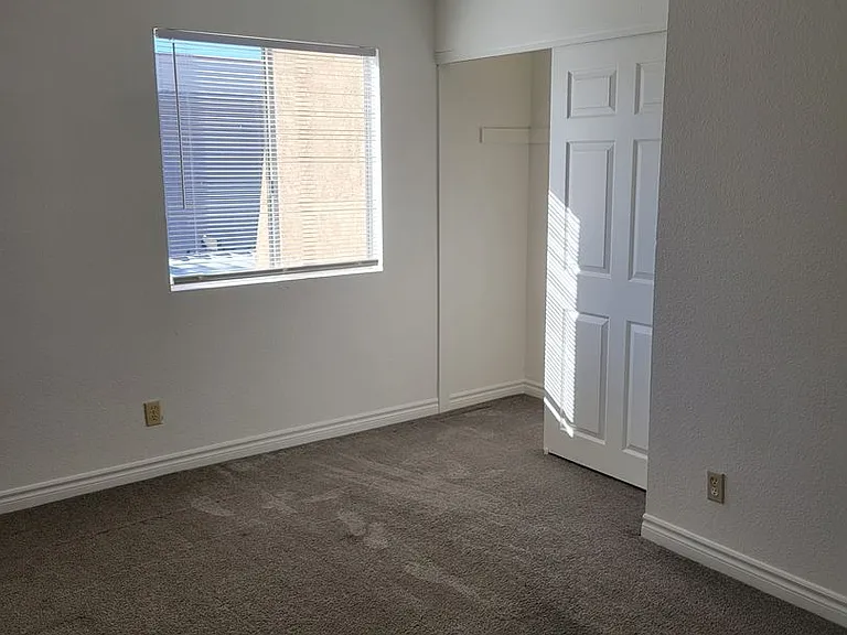 5163 Indian River Dr #204 — Photo 16