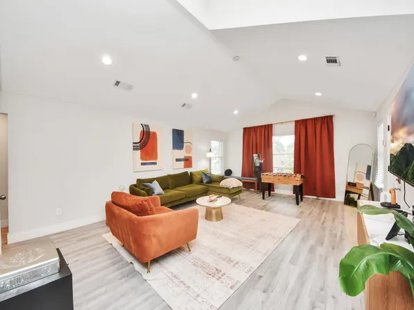 2907 Cleburne St, Houston, TX