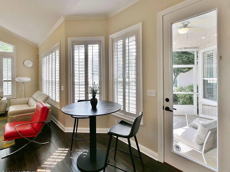 141 Deer Cove Dr — Photo 14