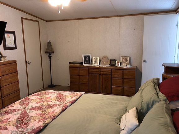 Master Bedroom pic 1