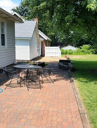 4th image of 1295 Saint Joseph St