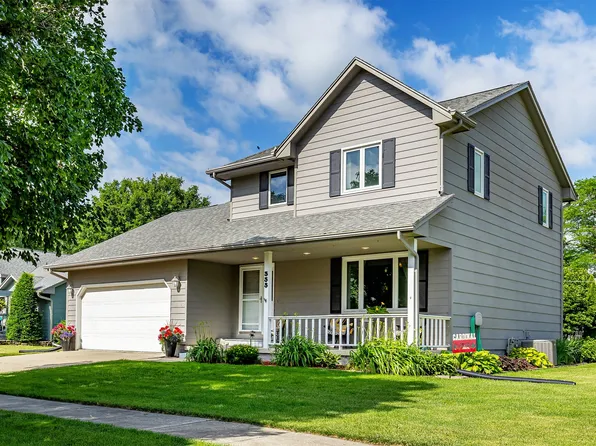 (undisclosed Address), Earlham, IA 50072