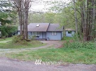 1529 S Graham Dr, Camano Island, WA