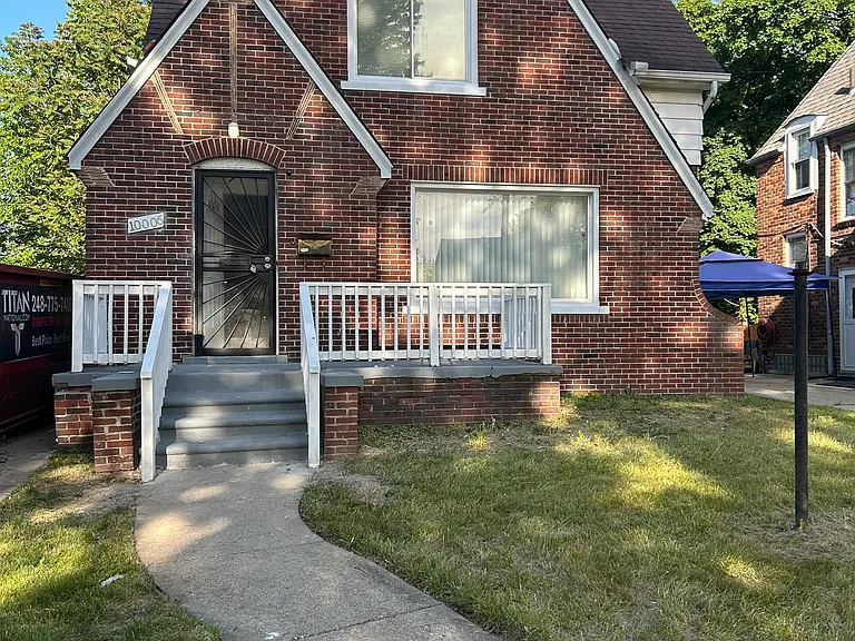 10006 Mark Twain St — Photo 1